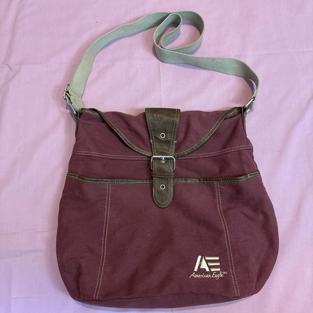 American Eagle Crossbody messenger Bag